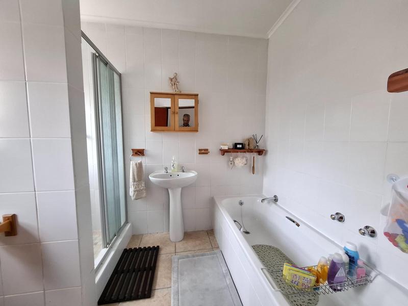 To Let 3 Bedroom Property for Rent in Fairview Golf Estate Western Cape